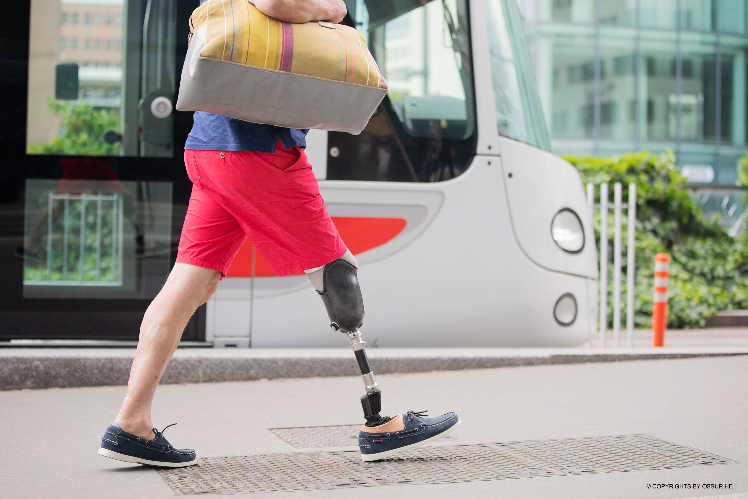 Moderne Beinprothese für Alltag und Bewegung